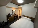 スタンダードセミダブル ベッド1台 2名様でも料金お得にご宿泊いただけます。
