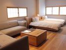さくらHouse Suite〜開放的なリビングとベッドルーム(お部屋によって間取りが異なります。)