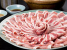 【庄内もっけバイキング】甘みのある肉質が特徴の庄内三元豚をしゃぶしゃぶでお召しあがりいただけます。