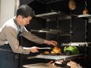 【ご夕食】炭火で食材に合わせた最適な火入れを