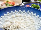こりこりの食感がたまらないふぐ刺し