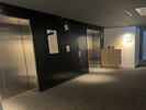 【フロントへの連絡】フロントへは、各階エレベーター前の「客室電話」をご利用ください。