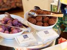 �y���E���[���z�T�N�b�ƍ��΂����f�p�ŗD�����Â����L����T�[�^�[�A���_�M�[