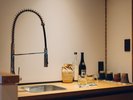 【スイートルーム 点線】客室専用のミニバーコーナー(お酒類は別途有料)