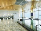 【展望大浴場】琵琶湖の絶景を見ながら温泉をお楽しみいただけます。