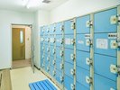 【ロッカー】夏期限定でご利用いただけます。1回100円のコインリターン式です。