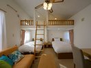 ☆4名様までご利用いただけます。小さなお子様連れにも【ロフト付きツインルーム】