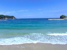 石巻荒浜海水浴場。リアス式の美しい海岸線が特徴です。お車40分