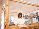 スタッフにはお気軽にお声がけください。女川観光もご案内いたします。