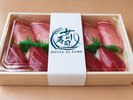 【女川寿司・まぐろ三昧】全10貫、すべてミナミマグロ。折箱で気軽に楽しむ女川の味