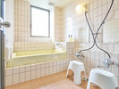 ・【小浴室(女性用)】バスなし部屋に女性のご予約がない場合は、ご利用いただけない場合もございます