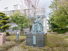 ・【周辺】越前福井藩主・松平春嶽の銅像。設置されている郷土歴史博物館までは当館より徒歩約4分です