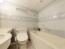 �y�q���ݔ��z�S���o�X�E�g�C������