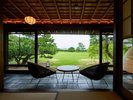 季節と時間によって表情を変える美しい庭園