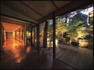 テラスからレストラン「修善寺囃子」までの景色