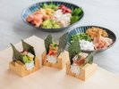 朝食:目の前で握るおむすびは、具材を選ぶ楽しさも魅力の一つ