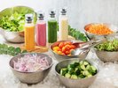 朝食:サラダに合わせたホテルメイドのオリジナルドレッシング