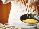 朝食:北陸の大地で育った親鶏から生まれた、良質な卵「セイアグリー」のふわふわとろとろの特製オムレツ。
