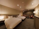 ハリウッドツイン【レイクサイド】36平米 -夜-