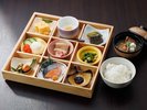 朝食一例 朝からたっぷりお召し上がりください。ごはんはお代わり自由です。