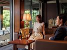 ラウンジではいつでも無料でドリンクをお楽しみください