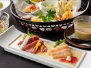 料理長が厳選した馬肉を「馬刺し」で味わう
