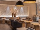 the b lounge