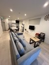 I棟:広々としたリビングダイニング