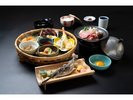 花籠膳(土佐黒牛と川魚の焼き魚がついたプラン)