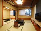 【本客殿/次の間付】襖で仕切れる次の間付タイプの和室 ※一例