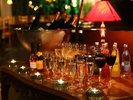 �ʓ����X�g�����ɂ͗l�X�ȃh�����N�i�A���R�[���ށj�����p�ӂ��Ă��܂�