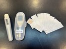 体温計の貸出と絆創膏のお渡しはフロントにて行っております。