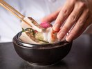 【季節の創作会席】一品一品丁寧に、時々の旬や構成に合わせて盛り付けを考えています。