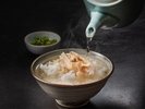 【朝食】のどぐろは鰹と昆布のお出汁をかけて「のどぐろ茶漬け」としてもお楽しみ頂けます。