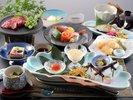 夏のご夕食一例 〜地元の食材を使ったお料理を月替わりでご用意しております。〜※イメージ