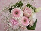 記念日にはぜひ花束を(ご予約は3日前までにご連絡くださいませ。)