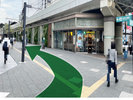 �yJR���w5�z���ˉ��iKEIKYU STORE�j�̎�O�ō��܂��܂�