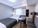 コージーダブルルーム ■広さ11u~13.3u/ベッド幅140cm×1台/ソファ付き