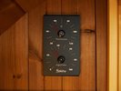 [SAUNA]�����v�E���x�v�����p�ӂ��Ă���܂��̂ŁA�T�E�i�����̉����x�����m�F���������܂��B