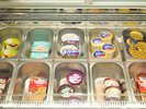 フロントにある冷凍庫内のアイスクリームは、ご自由にお召し上がりいただけます。
