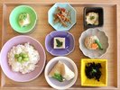 【朝食ビュッフェ】おばんざいをメインとした約70種類の和洋ビュッフェ(イメージ)