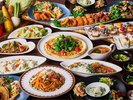 1Fレストラン サンシエロ【ランチブッフェ】サラダバーや肉・魚料理、シェフ自慢のカレーも食べ放題。