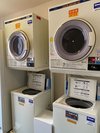 施設設備:コインランドリー