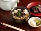 遠浅の磯が広がる恵まれた播磨灘で育った姫路のご当地あなご。身土不二を大切にするクレールならではの逸品