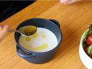 【自家製豆腐】塩とオリーブオイルで美味しくお召し上がりいただけます。