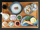 【ご朝食:お粥】数量限定、身体がゆっくり目覚める“ほっ”とする味わい。