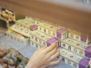 【ロビー】お土産コーナーもございます。旅の思い出にぜひどうぞ。