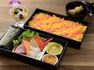 【未就学児の夕食】盛り付けも思い出に。お好きな具材で仕上げるちらし寿司です。(一例)