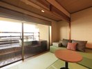 【露天風呂&展望ジャグジー付き】和洋室ツイン/50u(一例)