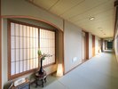 畳敷きの廊下